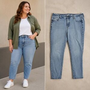 Torrid Perfect Boyfriend Jeans 20 Tall Light Wash Distressed Pocket Plus Denim